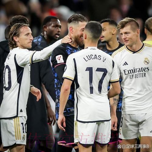 重返伯纳乌!阿斯:皇马准备为拉莫斯举办致敬仪式 重返伯纳乌!阿斯:皇马准备为拉莫斯举办致敬仪式